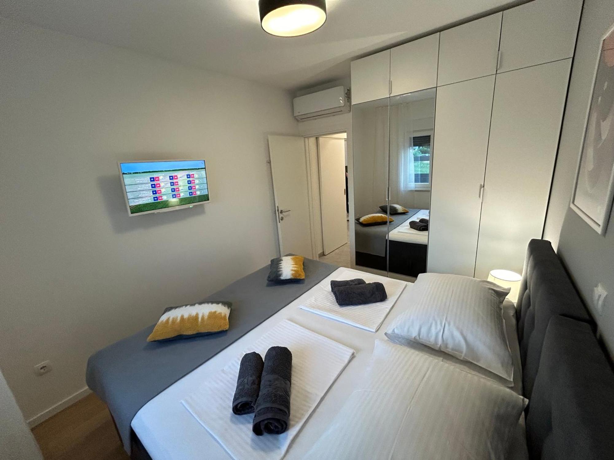 Apartments Town 2 Trogir Bagian luar foto