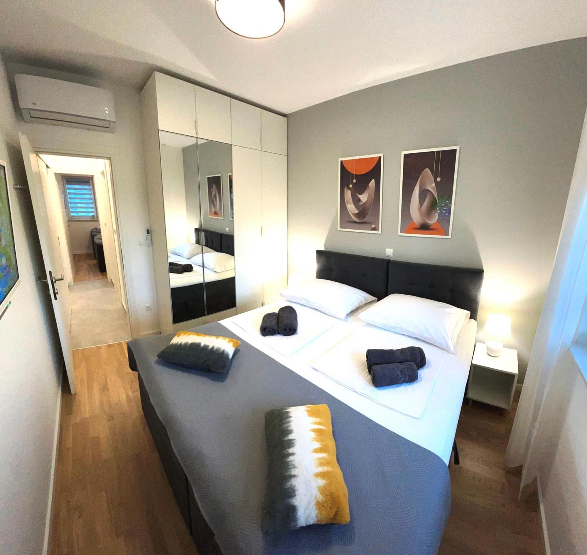 Apartments Town 2 Trogir Bagian luar foto